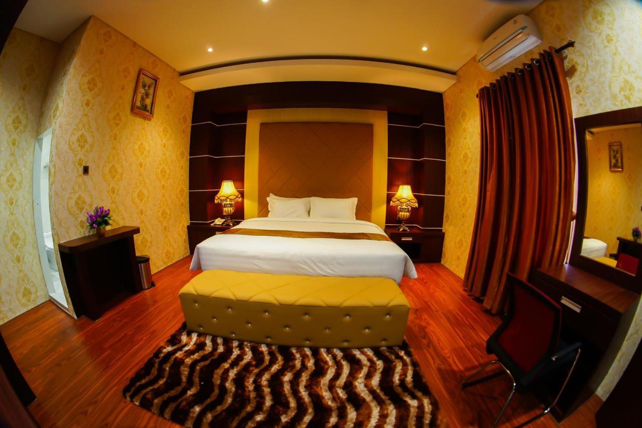Singapore City Hotel Batu Bara Sungaibalai Εξωτερικό φωτογραφία