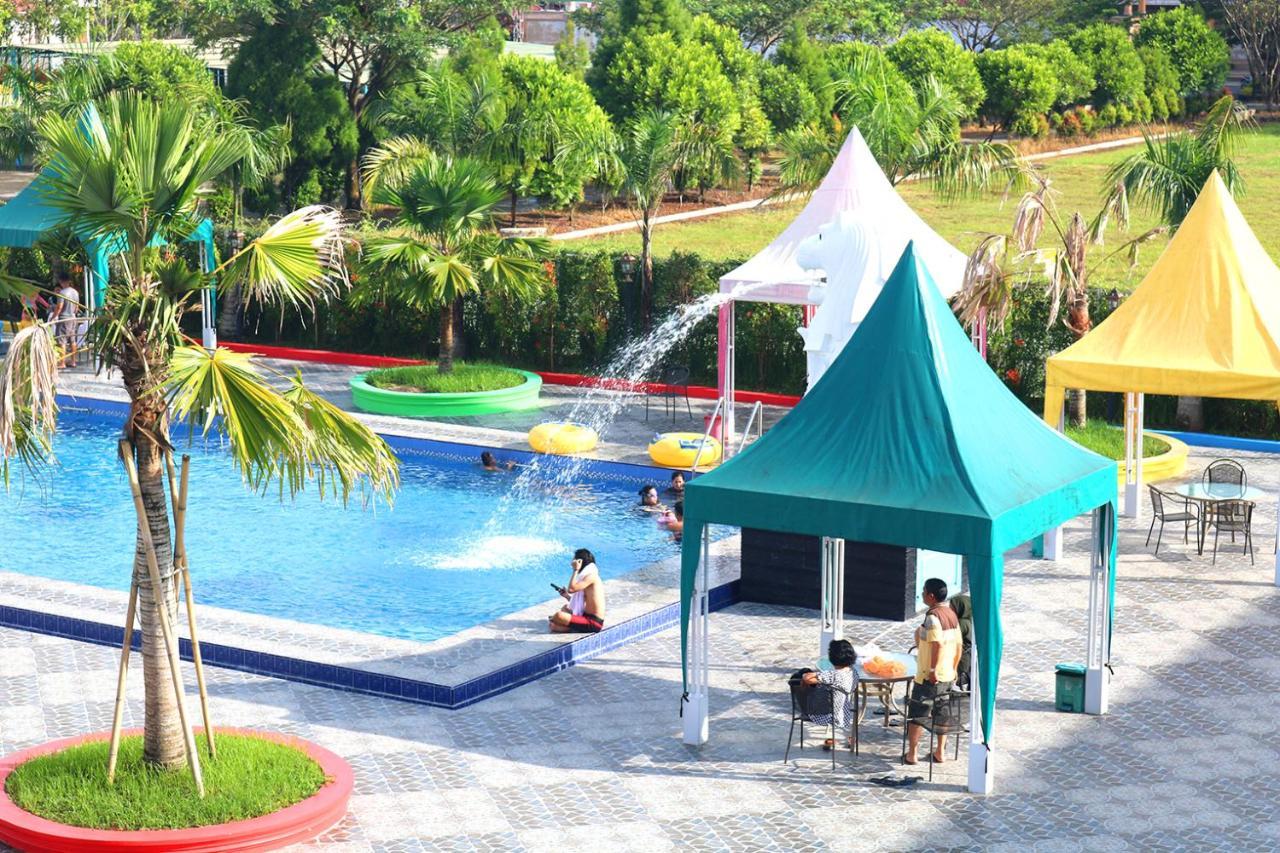 Singapore City Hotel Batu Bara Sungaibalai Εξωτερικό φωτογραφία
