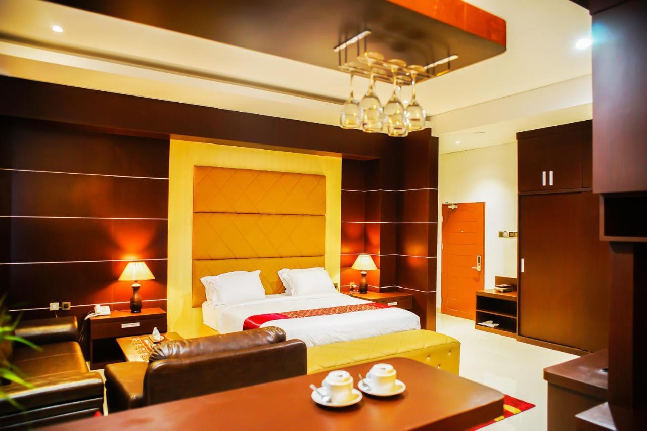 Singapore City Hotel Batu Bara Sungaibalai Εξωτερικό φωτογραφία