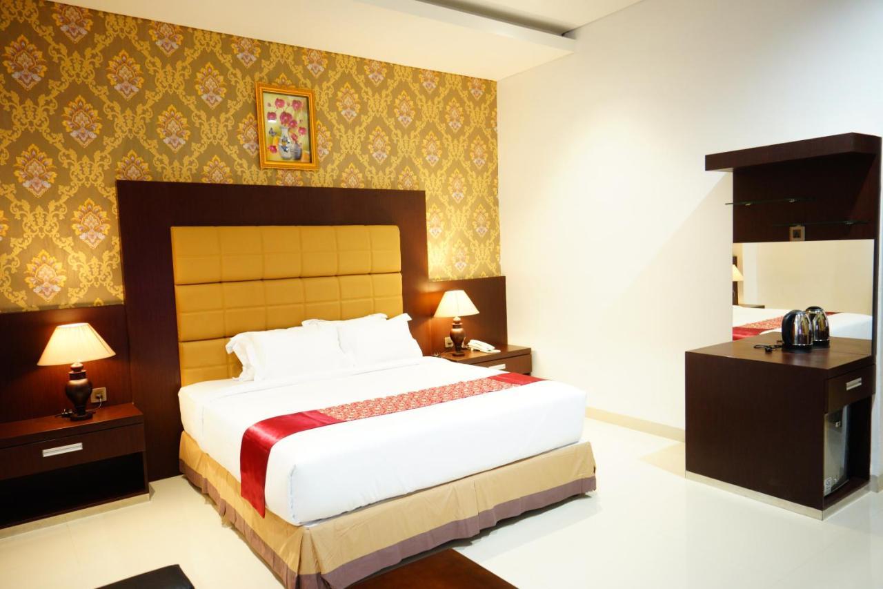Singapore City Hotel Batu Bara Sungaibalai Εξωτερικό φωτογραφία